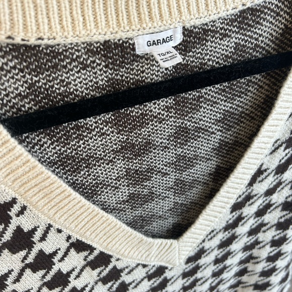 Garage sweater vest - Picture 3 of 3